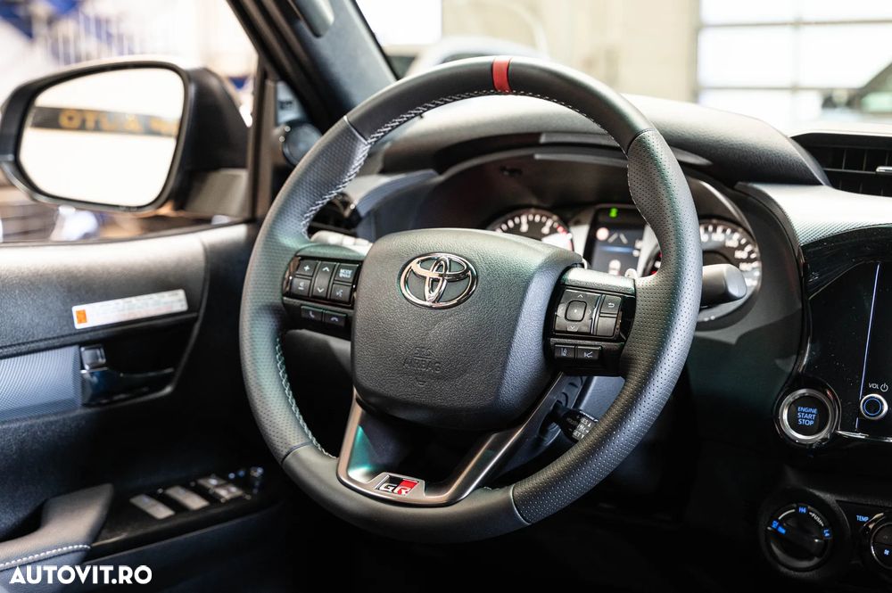 Toyota Hilux 2.8D 204CP 4x4 Double Cab AT GR Sport II - 8