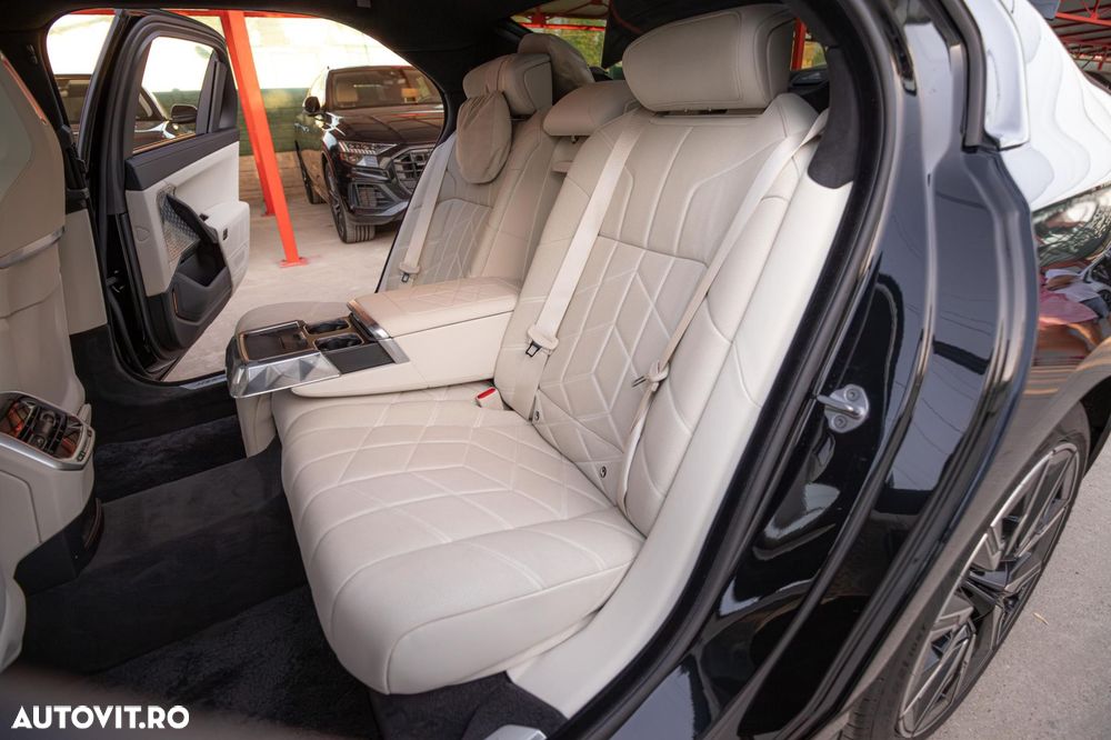 BMW Seria 7 - 15