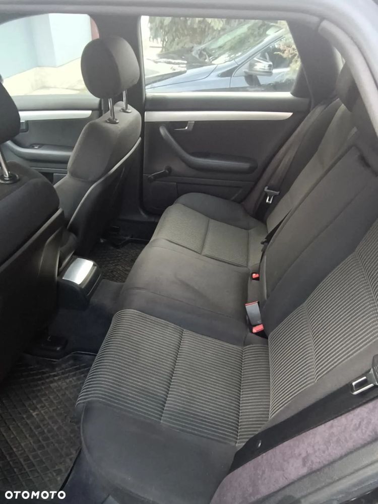 Audi A4 ver-avant-2-0-tdi-dpf - 8