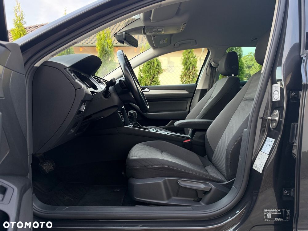 Volkswagen Passat 2022