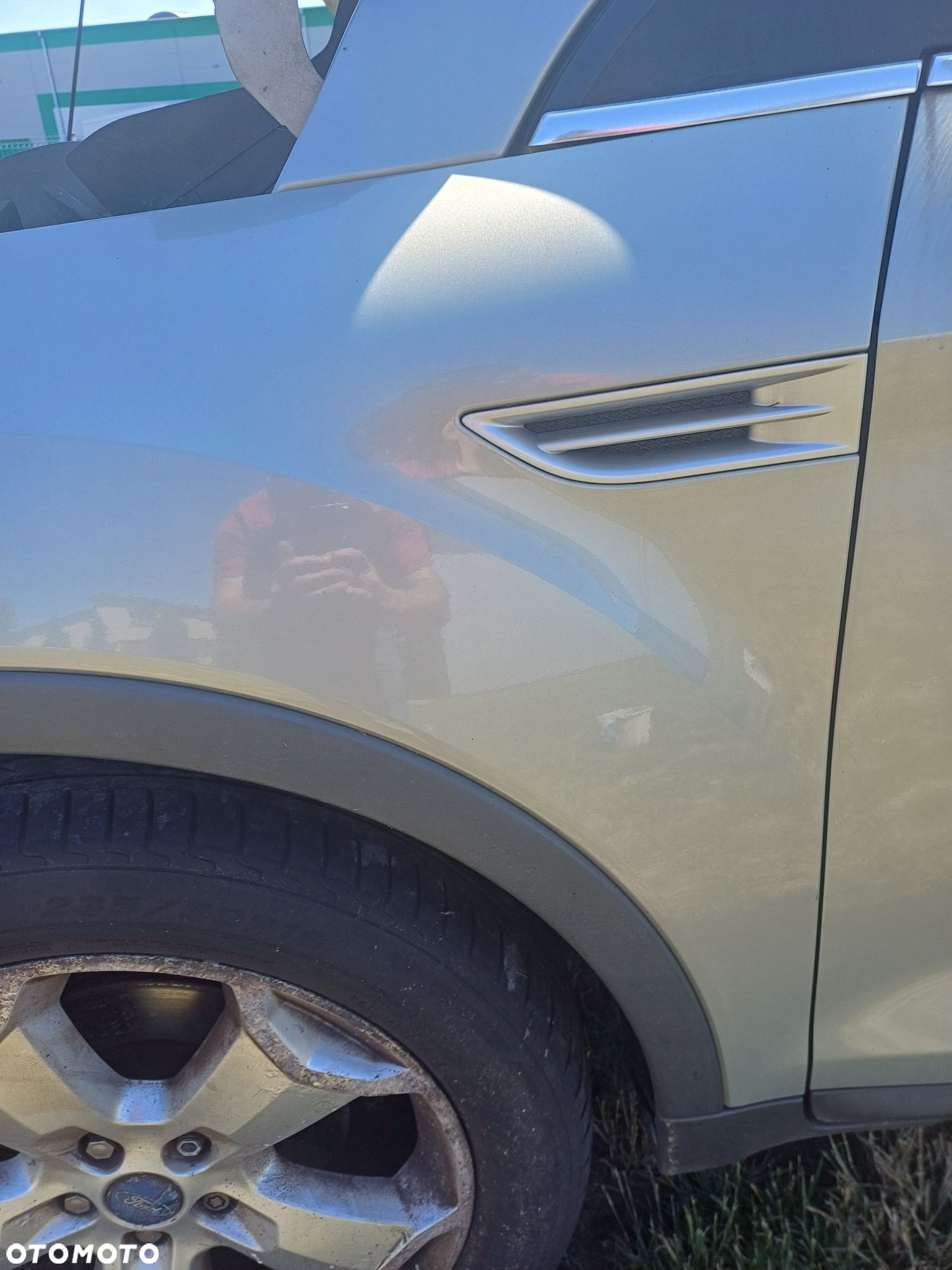 Błotnik przedni prawy lub lewy Ford Kuga Mk 1 kolor P8 - 5