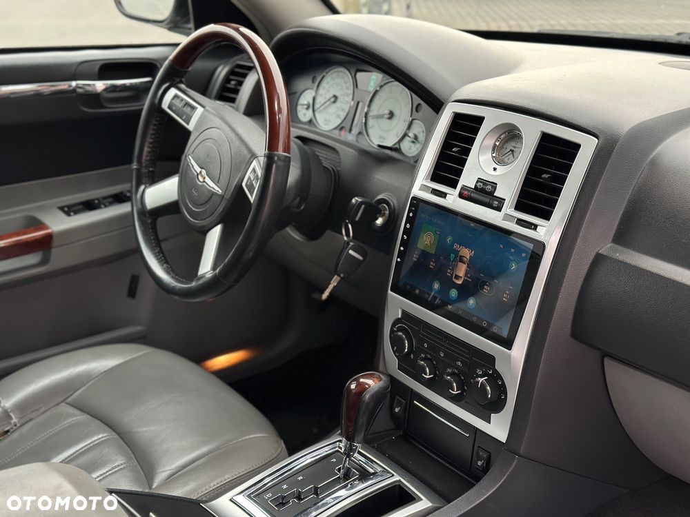 Chrysler 300C 3.0 V6 CRD - 11