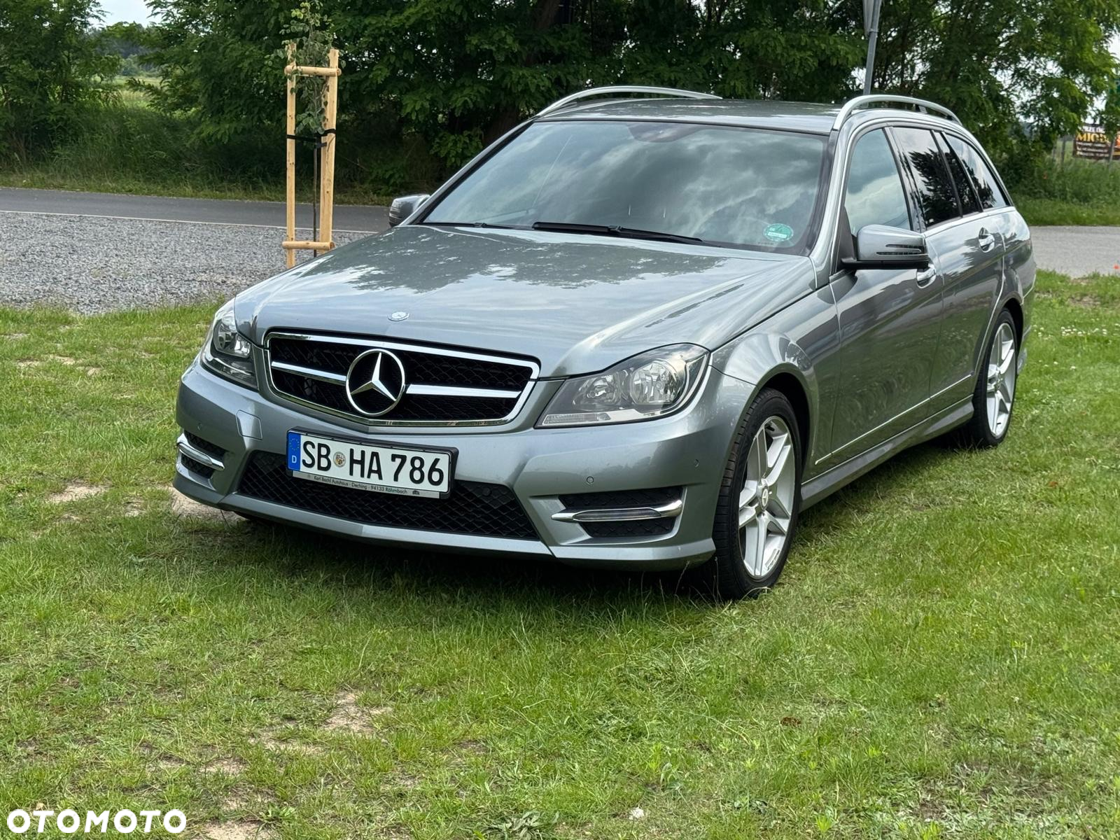 Mercedes-Benz Klasa C 180 CGI BlueEff Avantgarde - 2