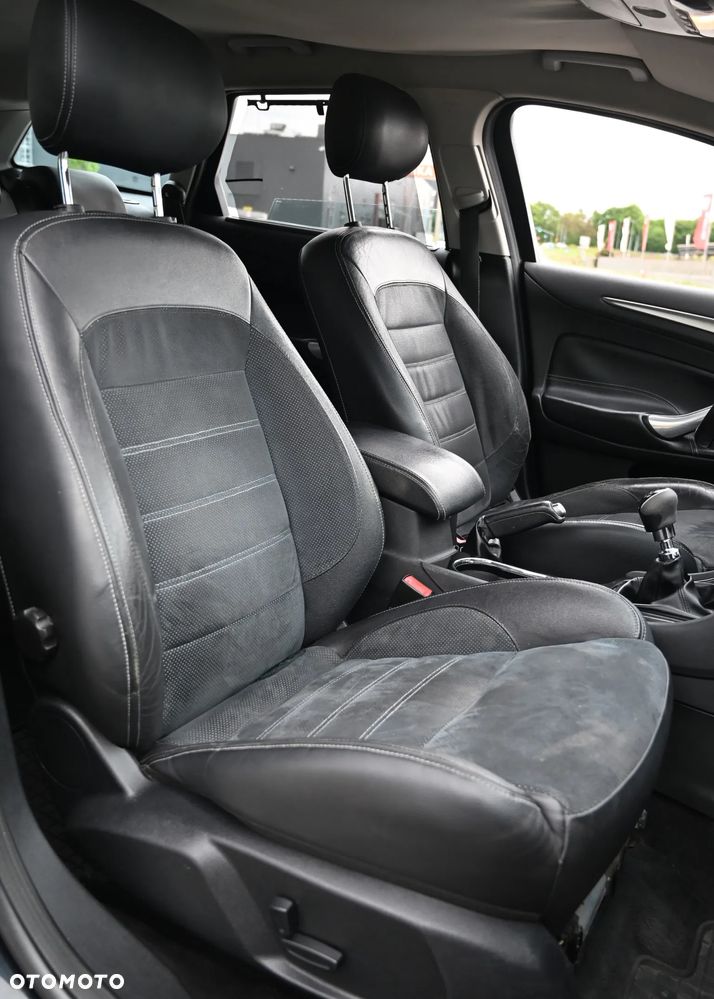 Ford Mondeo - 25