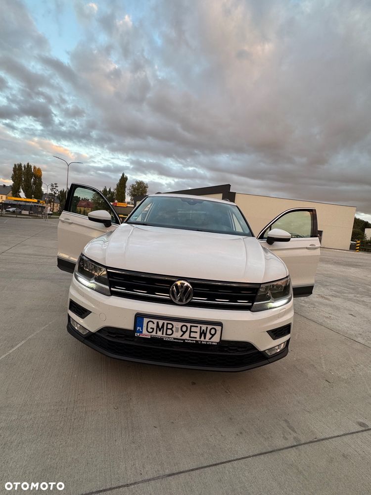 Volkswagen Tiguan - 10