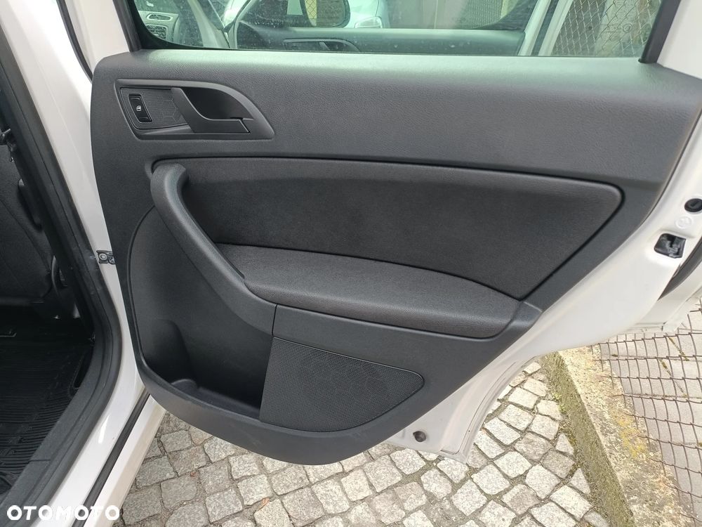 Skoda Yeti 2.0 TDI SCR 4x2 Active - 24