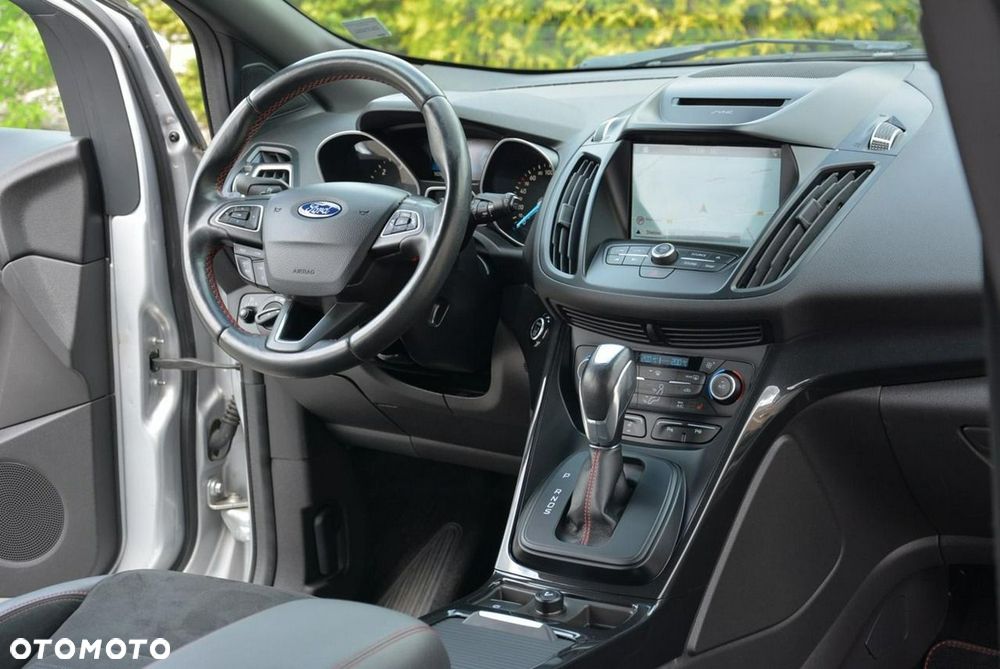 Ford Kuga 2.0 TDCi 4x4 ST-Line - 18