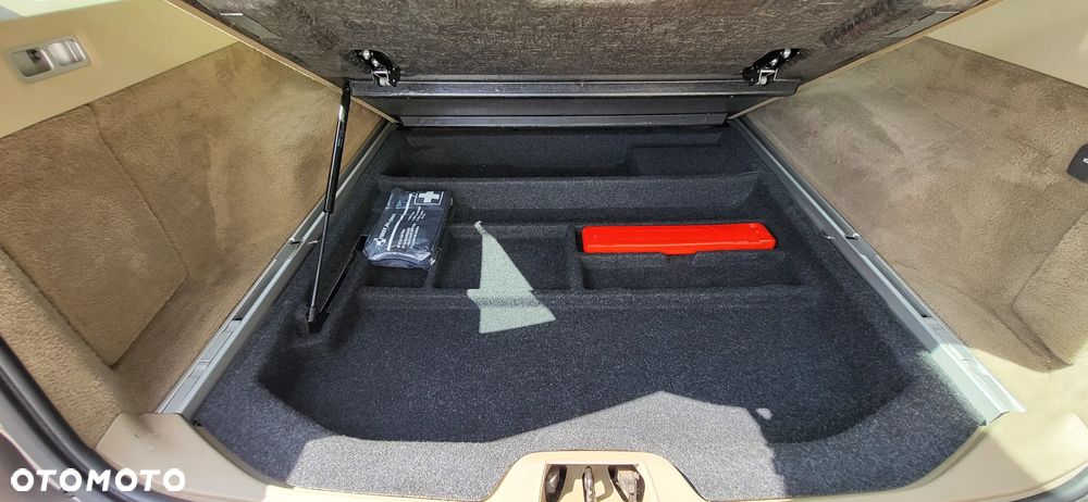Volvo V70 D5 Geartronic Momentum - 38