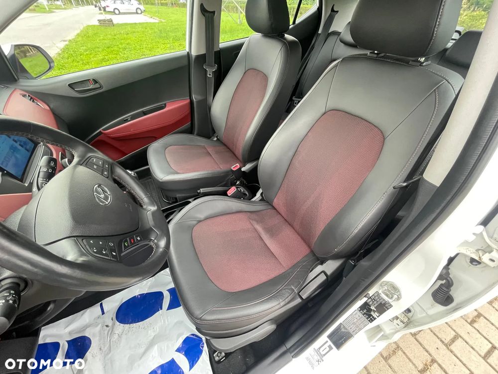 Hyundai i10 1.2 Fifa World Cup Edition - 10