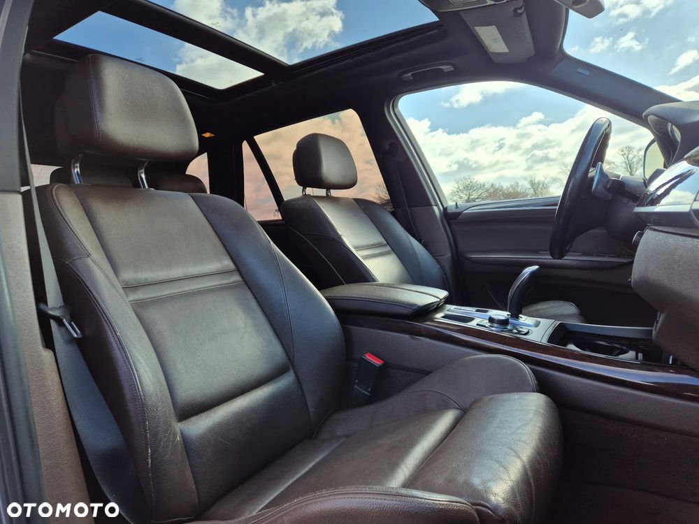 BMW X5 xDrive35i Sport-Aut - 9