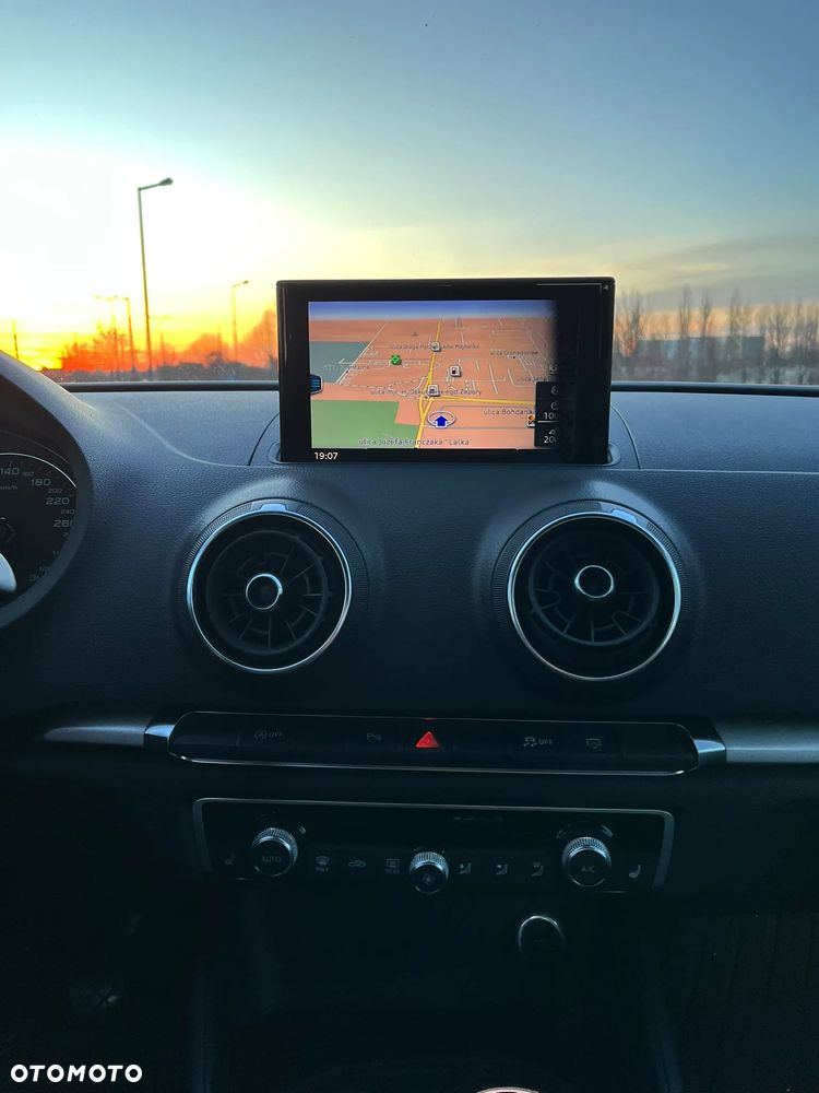 Audi A3 Sportback 35 TFSI - 11