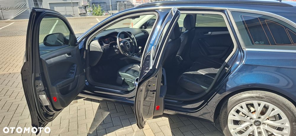 Audi A4 Avant - 6
