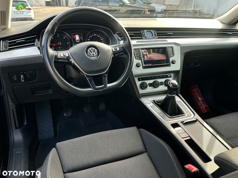 Volkswagen Passat Variant - 6