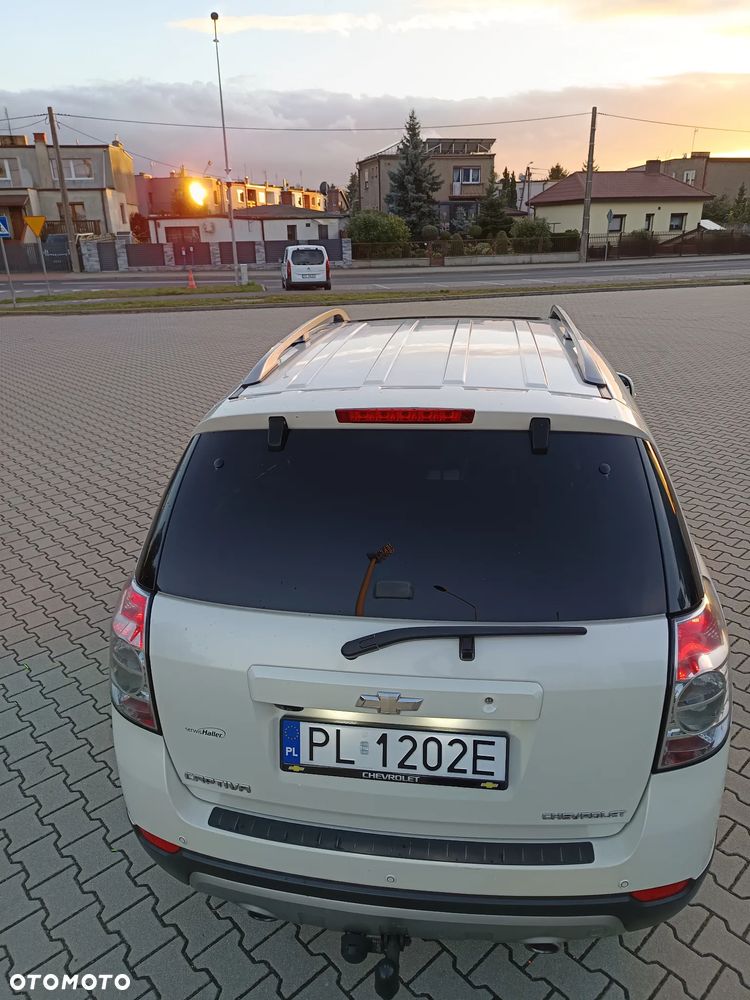 Chevrolet Captiva 2.2 D LTZ - 11