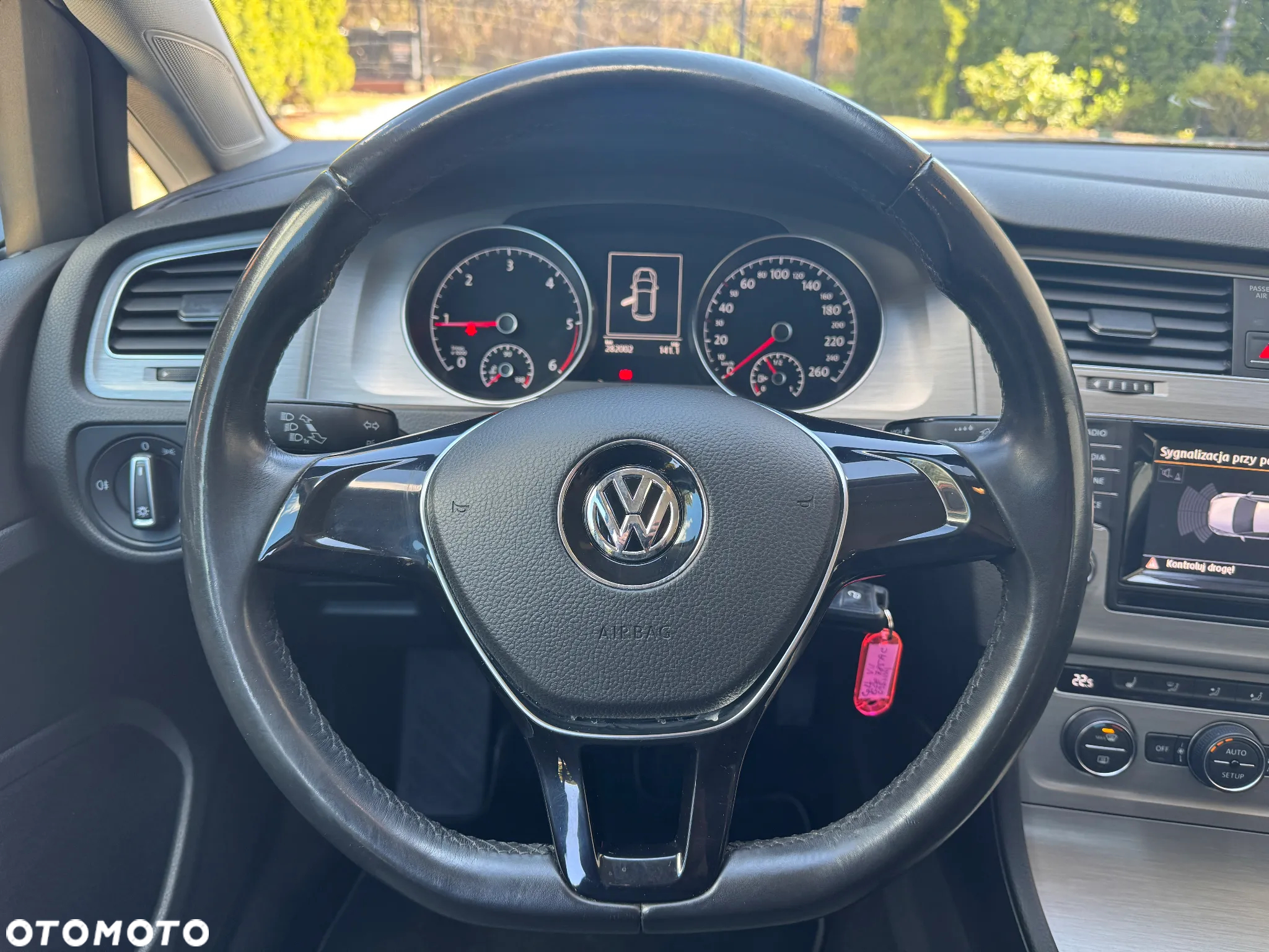 Volkswagen Golf 2.0 TDI (BlueMotion Technology) Comfortline - 14