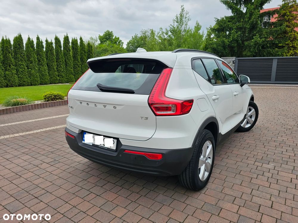 Volvo XC 40 T3 Momentum - 3
