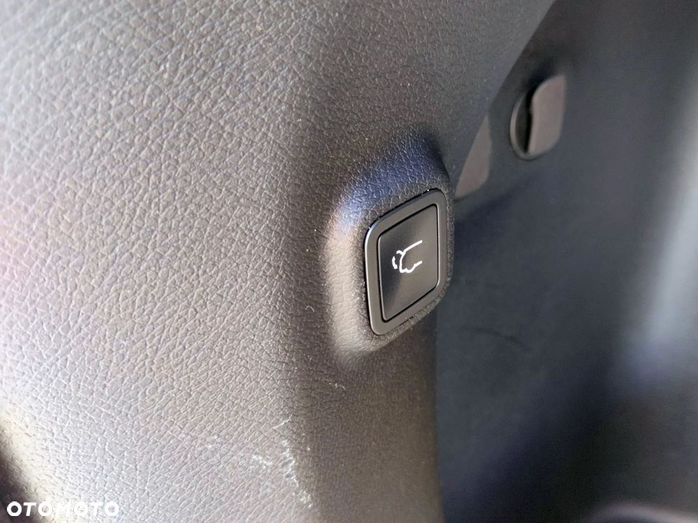 Jeep Cherokee - 31