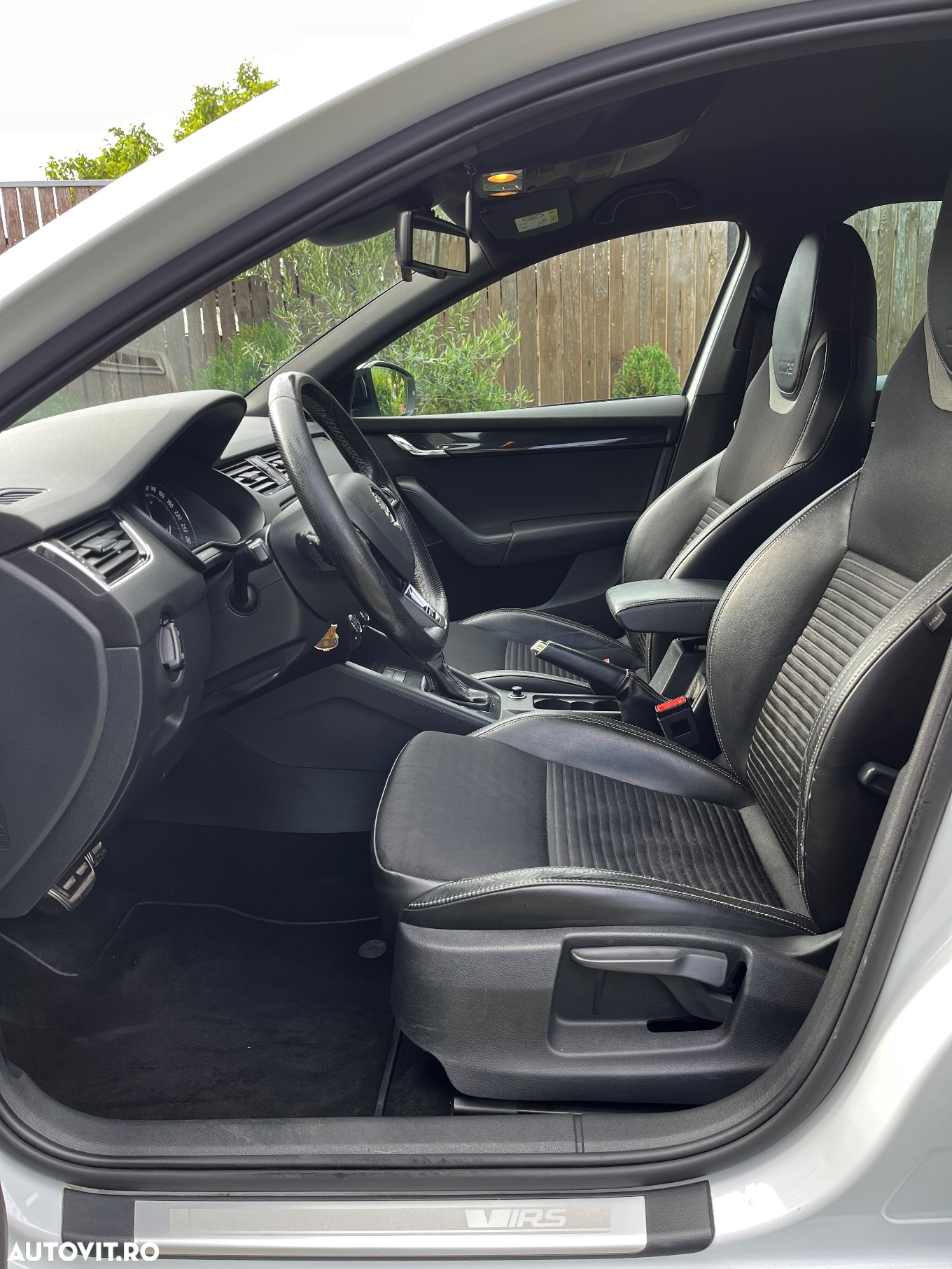 Skoda Octavia 2.0 TDI RS DSG - 23