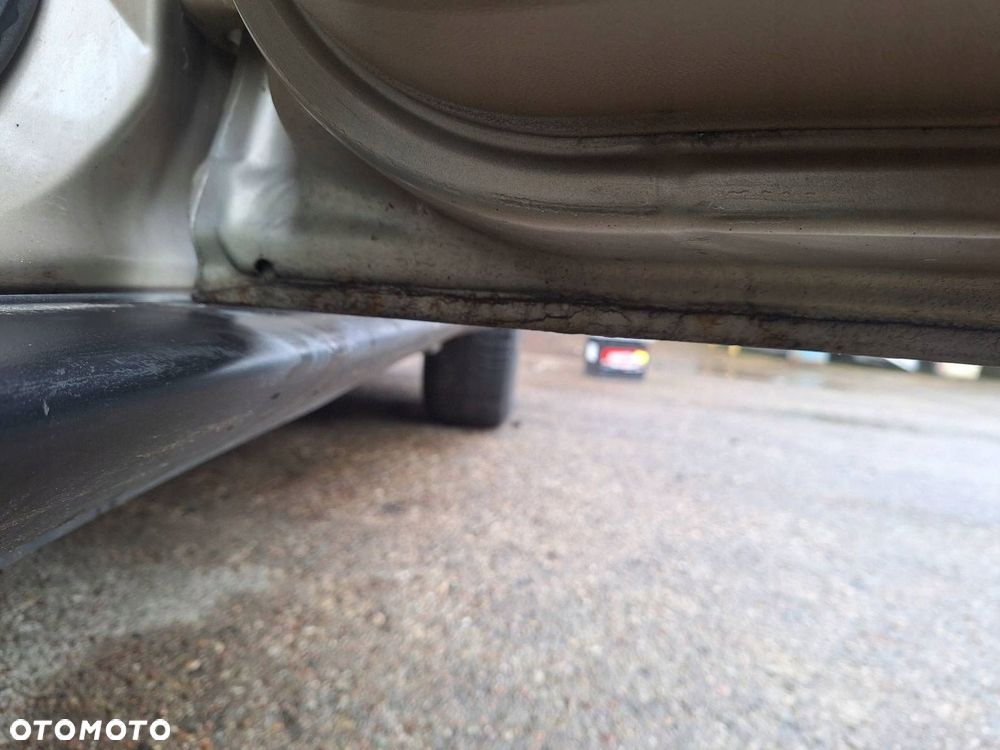 DRZWI KOMPLETNE PRAWY TYŁ CHEVROLET EQUINOX I 04-09r LAK: WA231M - 2
