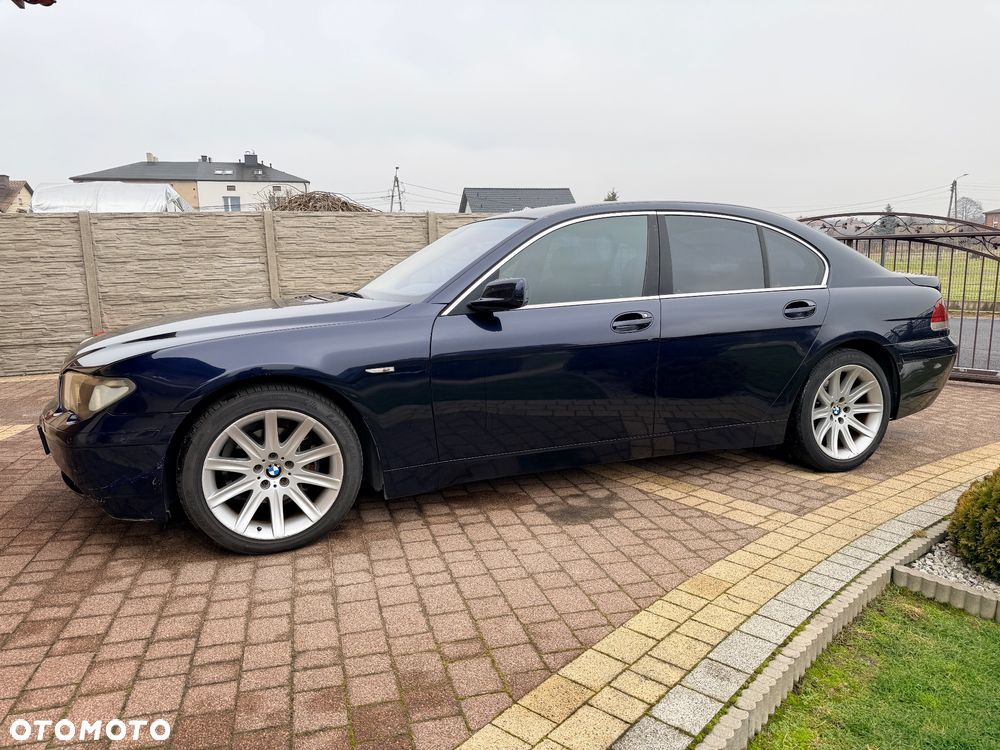 BMW Seria 7 - 8