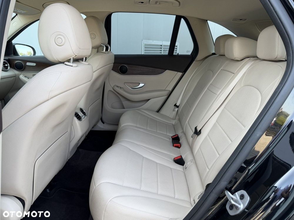Mercedes-Benz GLC 220 d 4-Matic - 17