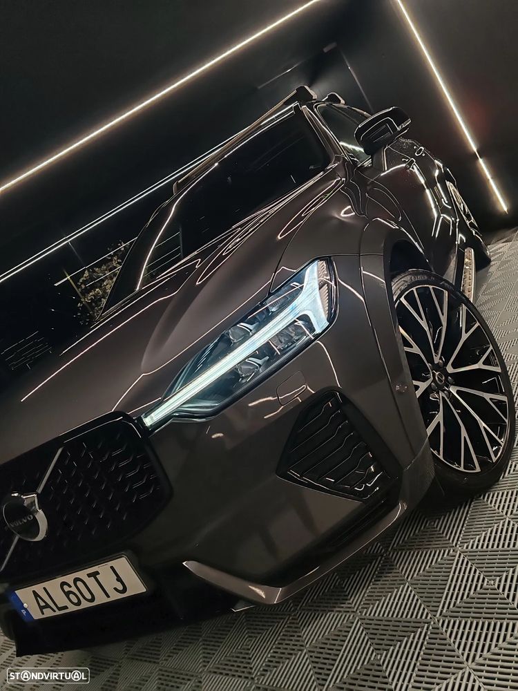 Volvo XC 60 T6 AWD Recharge Geartronic RDesign Expression - 10