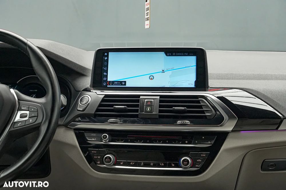 BMW X3 xDrive20d AT Luxury Line - 19