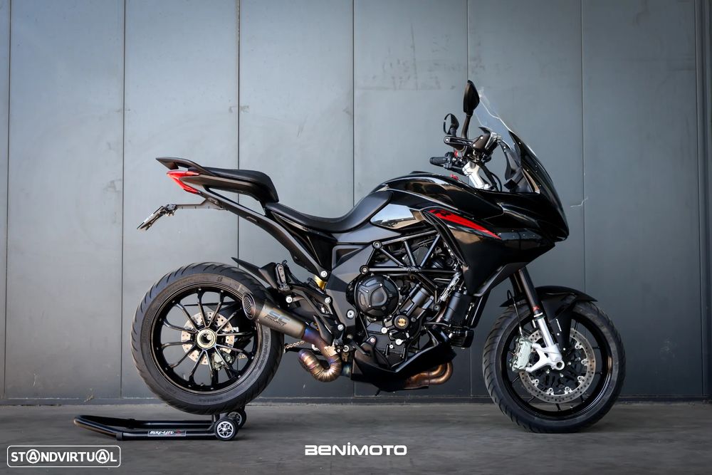 MV Agusta Turismo Veloce R - 8