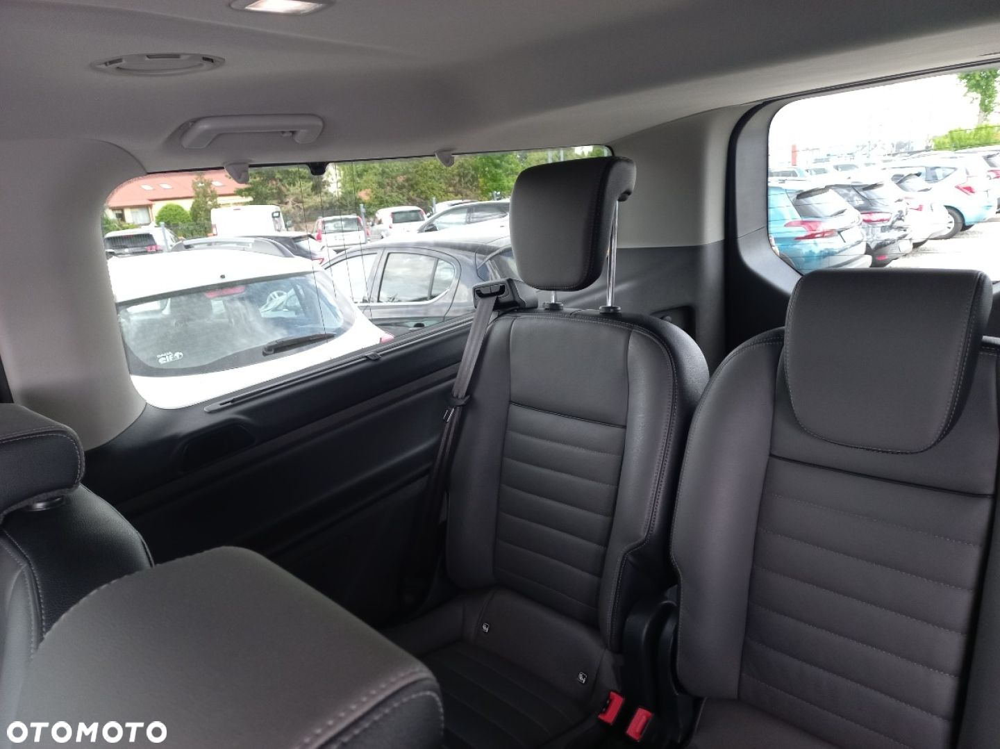 Ford Tourneo Custom - 18