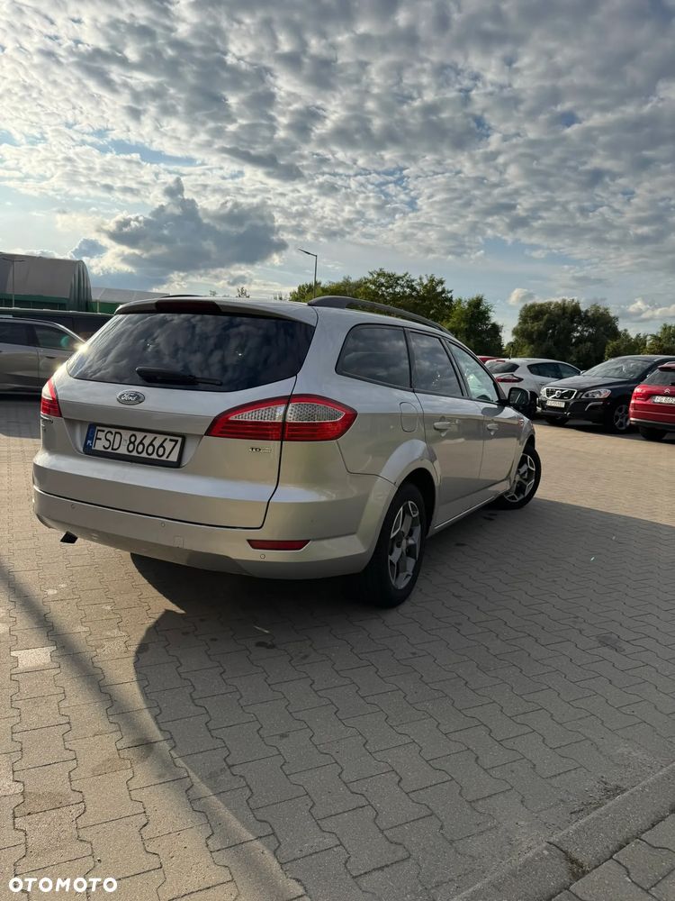 Ford Mondeo - 11