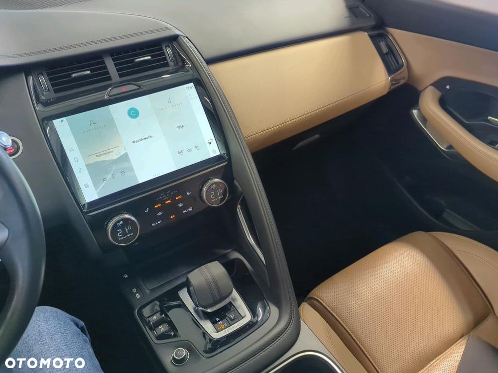 Jaguar E-Pace 1.5 P160 mHEV S - 7