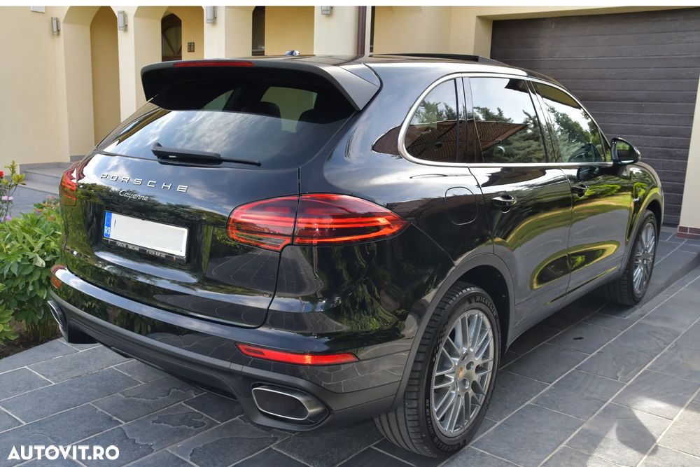 Porsche Cayenne 3.0 L - 17