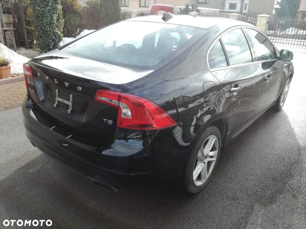 Volvo S60 T5 Geartronic Kinetic - 39