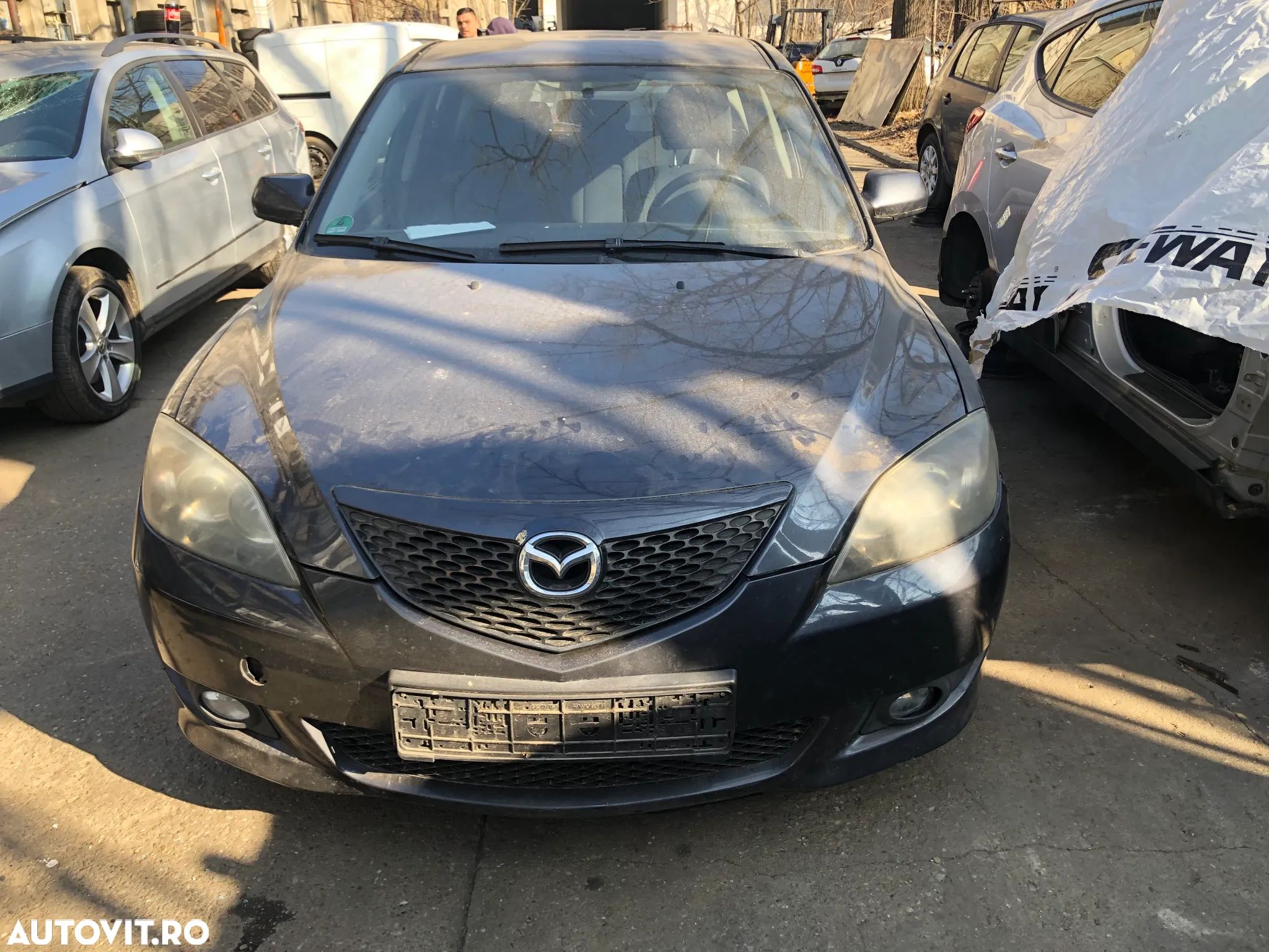 Dezmembrez Mazda 3 gri inchis motor diesel 2006 - 1