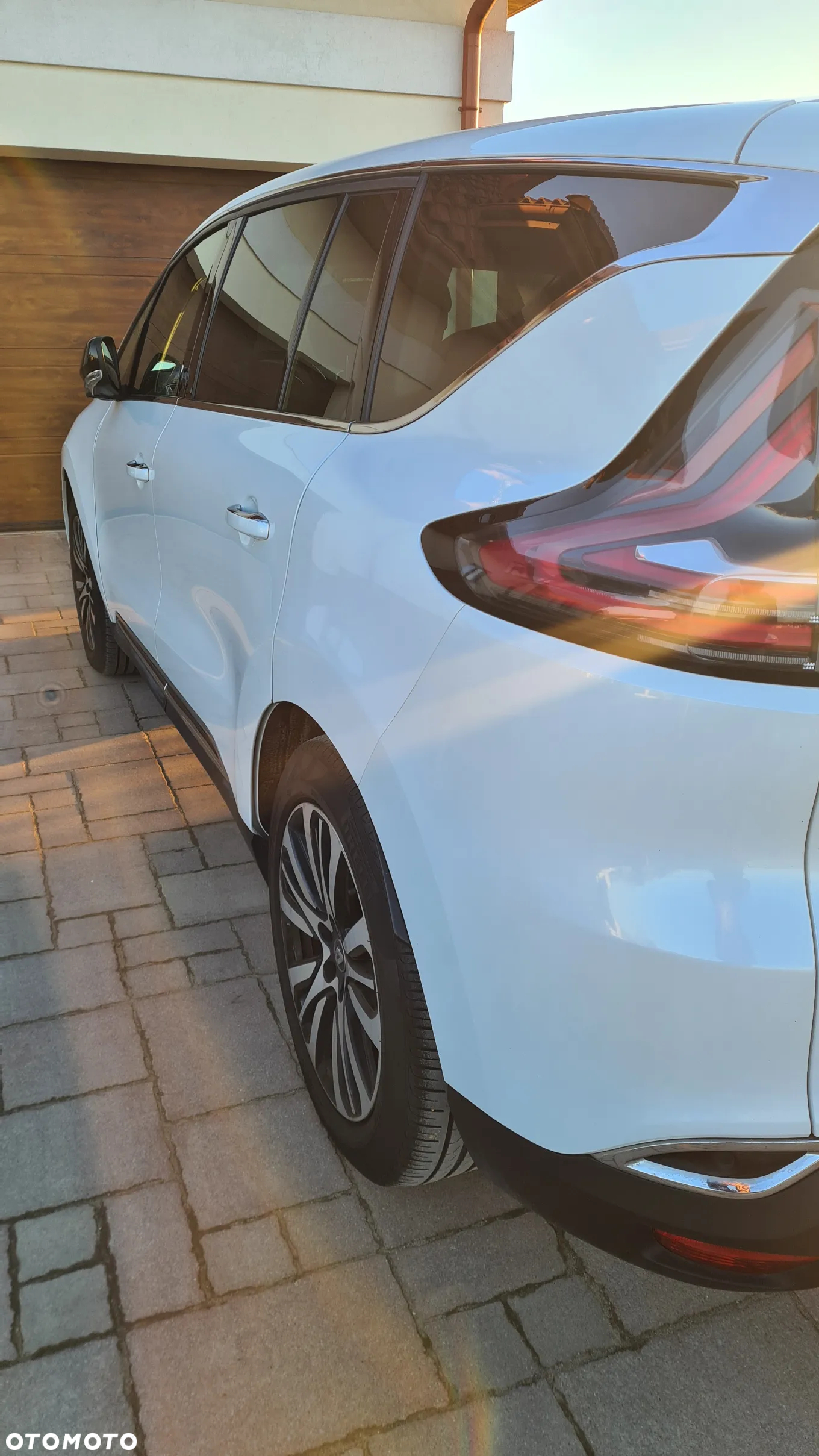 Renault Espace 1.6 TCE Initiale Paris EDC - 9