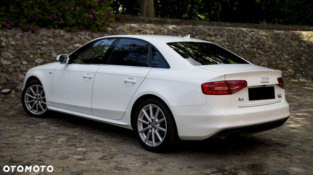 Audi A4 Limousine - 6