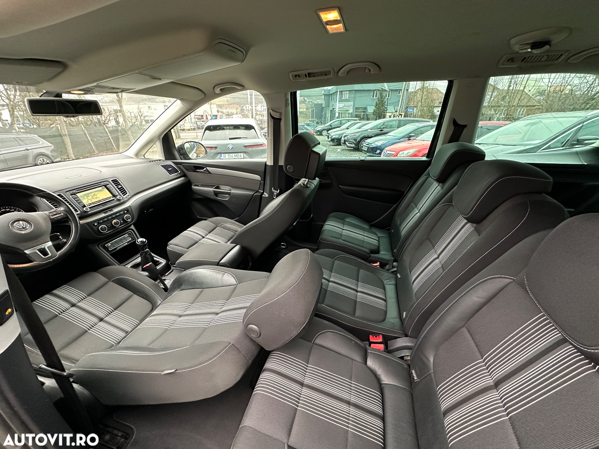 Volkswagen Sharan 2.0 TDI Blue Motion Match - 23