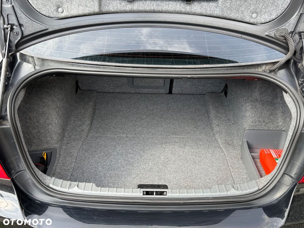 BMW Seria 3 318i Edition Exclusive - 15