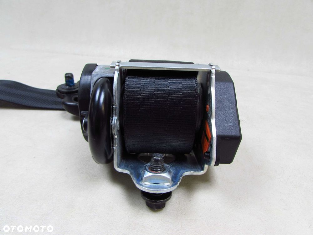 VOLVO S60 II V60 10-18 PAS BEZPIECZENSTWA TYL LEWY NAPINACZ 39823324 616160000 - 6