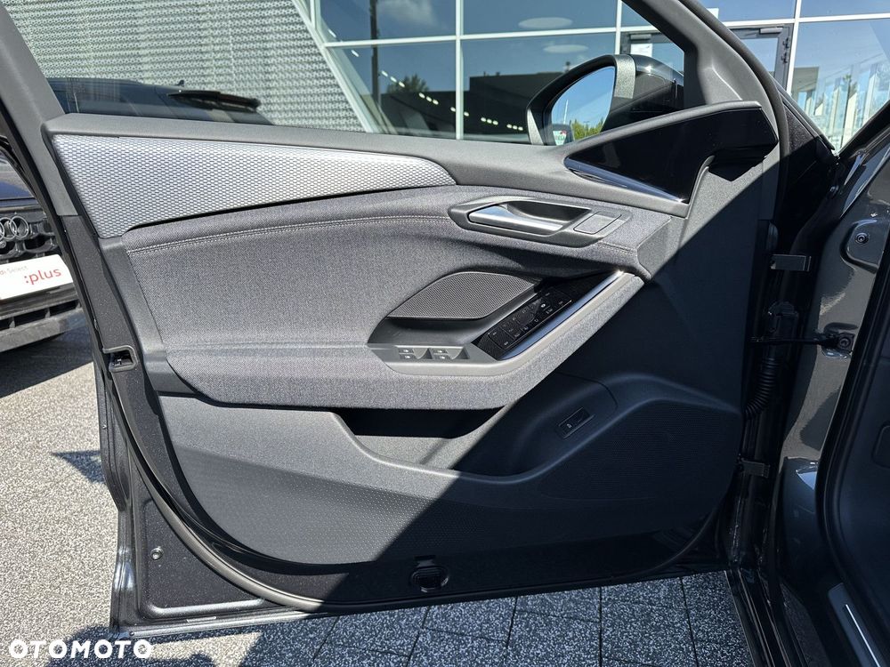 Audi A6 Sportback e-tron - 11