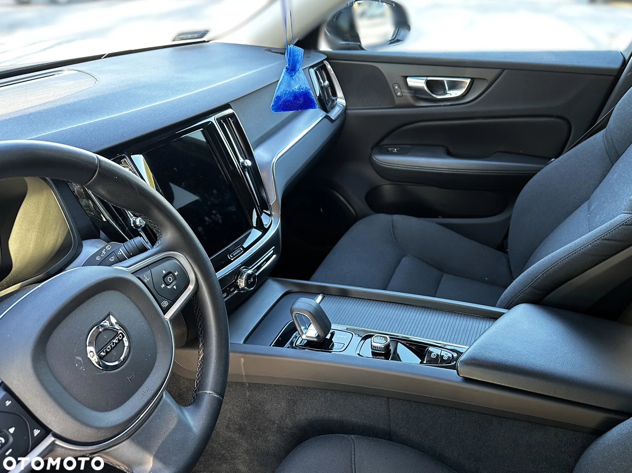 Volvo V60 B3 B Momentum Pro - 29