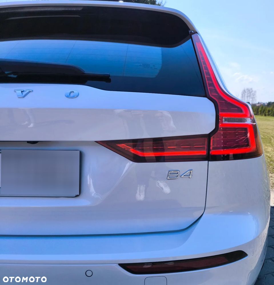 Volvo V60 B4 B DKG Plus Bright - 15