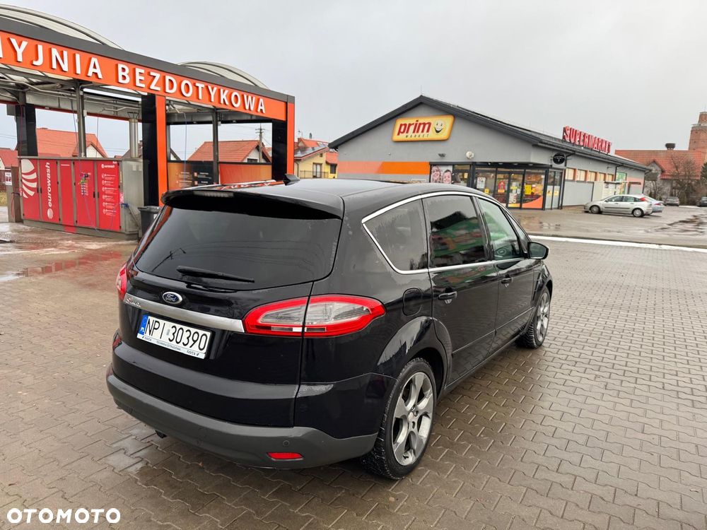 Ford S-Max - 16