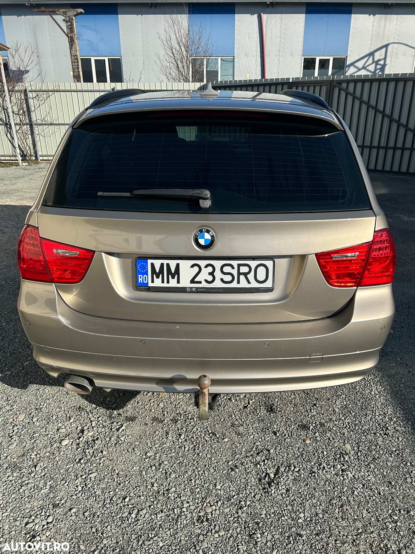 BMW Seria 3 318d DPF Touring Aut. - 6