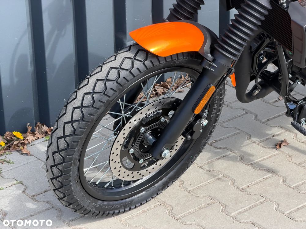 Junak M18 - 27