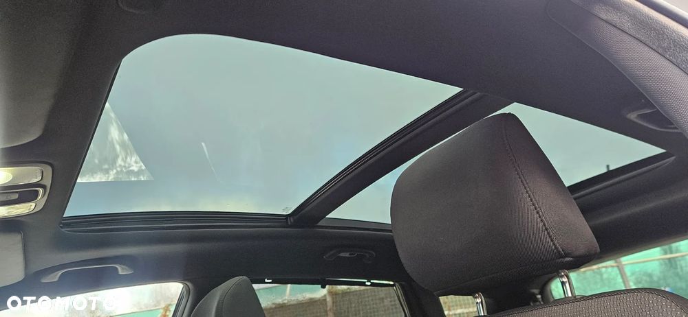 Kia Carens 1.7 CRDi 136 Dream Team Edition - 35