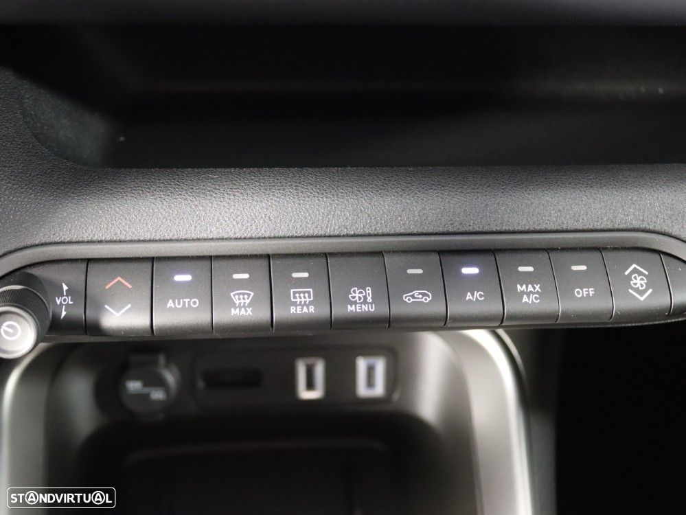 Jeep Avenger 1.2 GSE T3 Longitude - 30