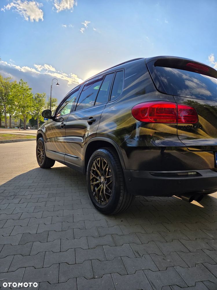Volkswagen Tiguan 2.0 TDI 4Mot Perfectline R-Style DSG - 5