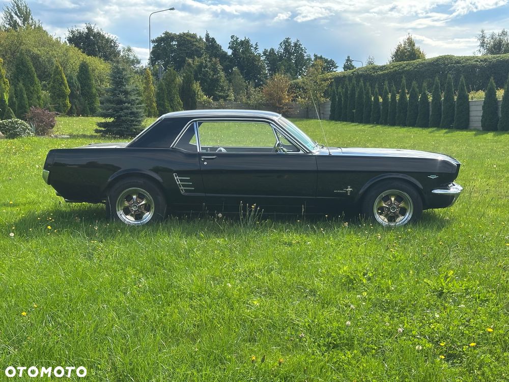Ford Mustang - 9