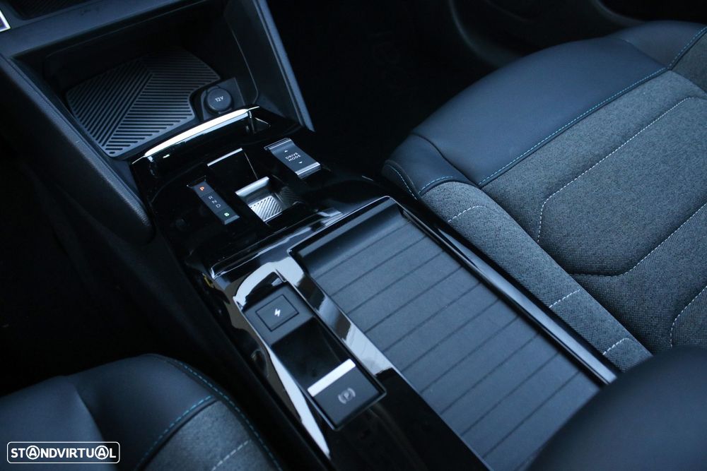 Citroën e-C4 C-Series - 32